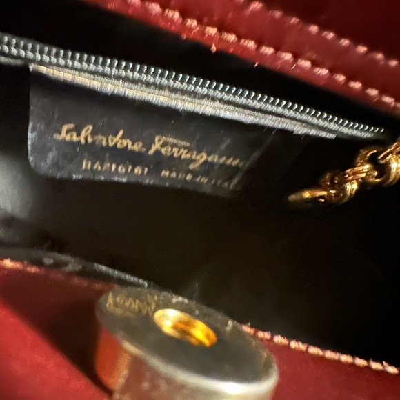 Authentic Salvatore Ferragamo Bucket bag - Picture 8 of 10